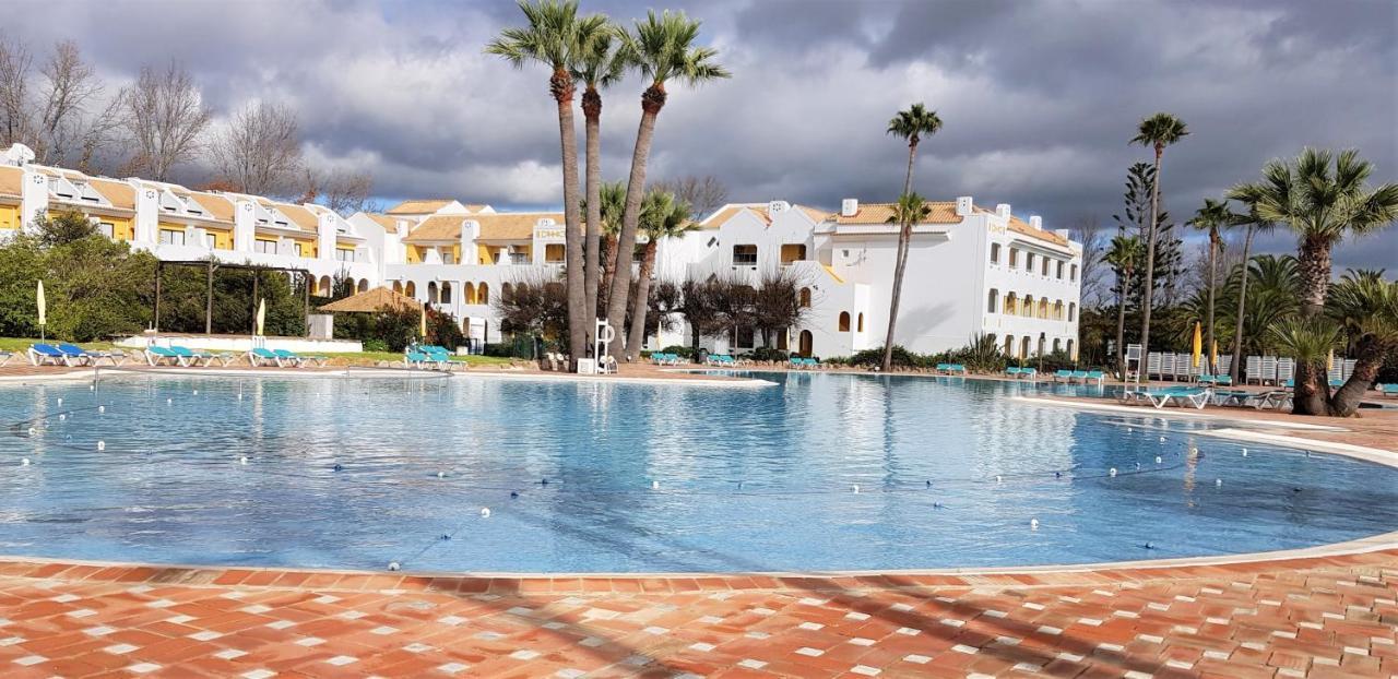 Casa Marias II - Inserido No Resort Golden Club Cabanas Кабанаш-де-Тавіра Екстер'єр фото